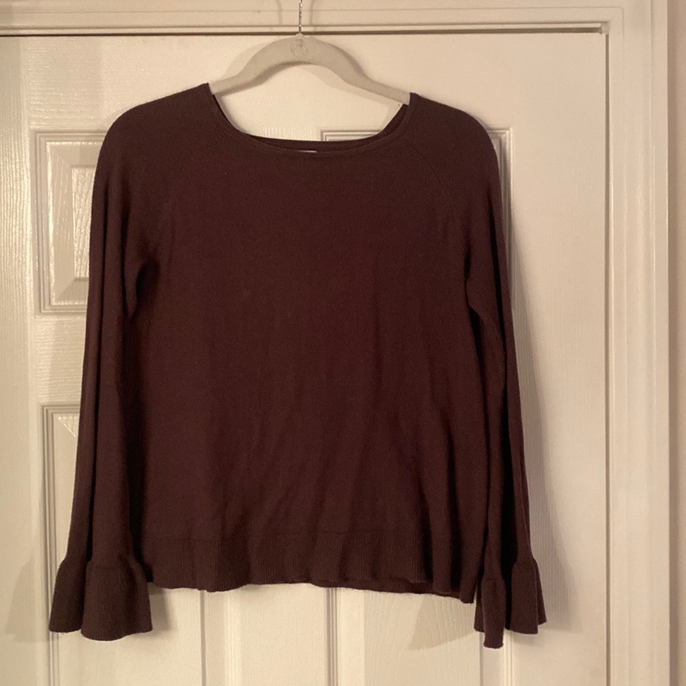 Cupio brown lightweight sweater, size small.